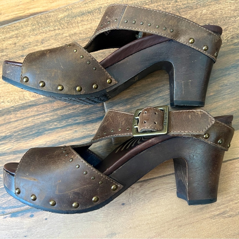 Dansko leather clog sandals- size EU 40 or US 9